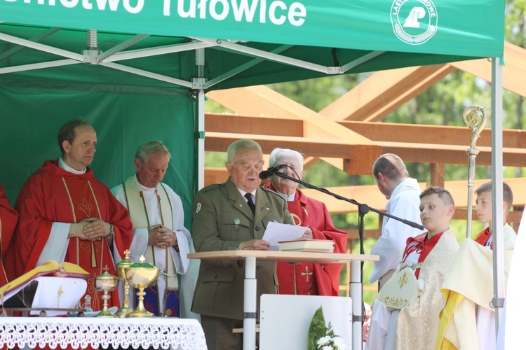 Poświęcenie pomnika pomordowanych żołnierzy "Bartka" w Starym Grodkowie