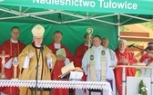 Poświęcenie pomnika pomordowanych żołnierzy "Bartka" w Starym Grodkowie