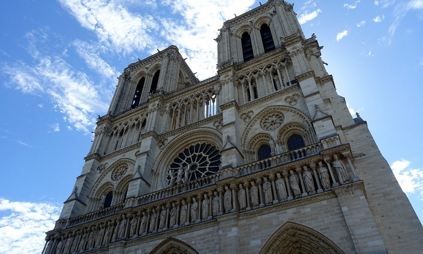 Katedra Notre Dame powraca do życia, za tydzień pierwsza Msza