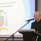 Abp Jędraszewski: Duszą państwa jest małżeństwo i rodzina, przepisy nie mogą tego zabijać