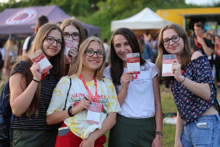 Wieczorne spotkanie młodych