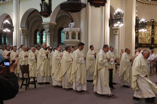 Panewniki. Święcenia u franciszkanów i cystersów