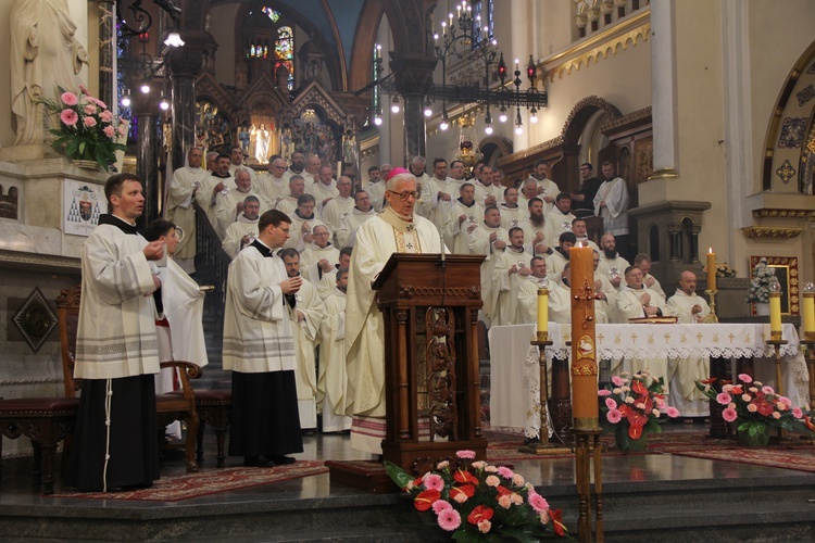 Panewniki. Święcenia u franciszkanów i cystersów