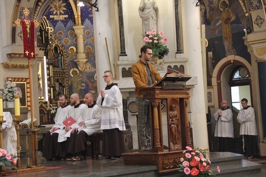 Panewniki. Święcenia u franciszkanów i cystersów