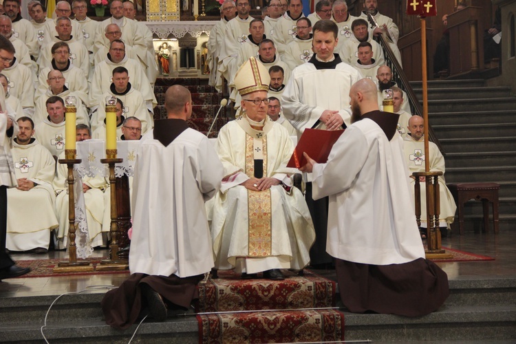 Panewniki. Święcenia u franciszkanów i cystersów