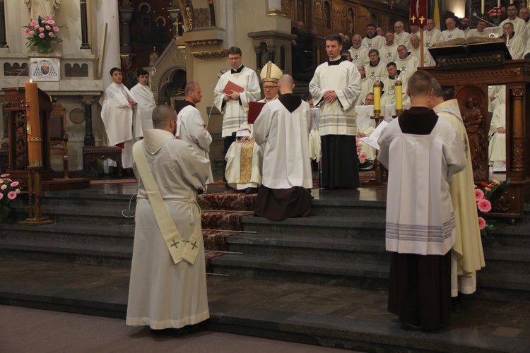 Panewniki. Święcenia u franciszkanów i cystersów