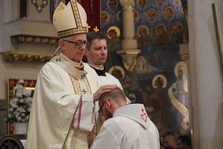 Panewniki. Święcenia u franciszkanów i cystersów