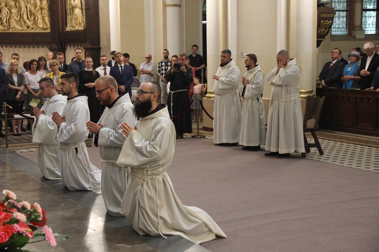 Panewniki. Święcenia u franciszkanów i cystersów