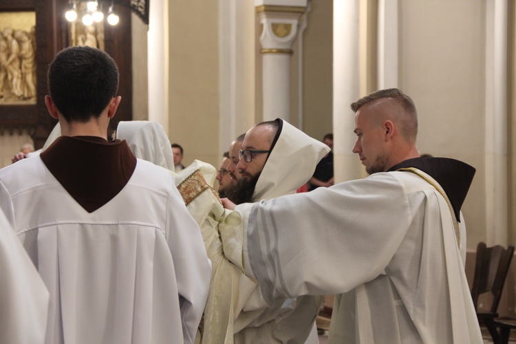 Panewniki. Święcenia u franciszkanów i cystersów