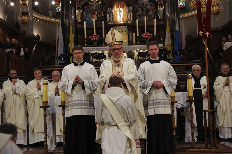 Panewniki. Święcenia u franciszkanów i cystersów