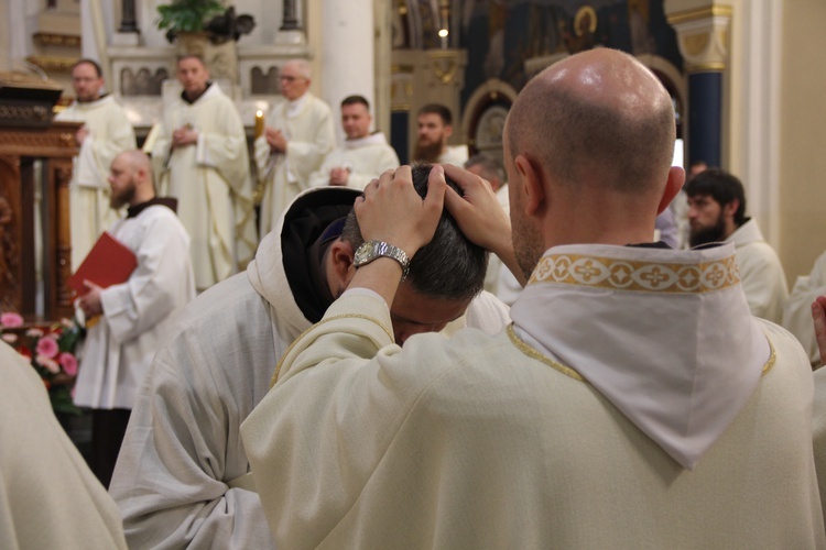 Panewniki. Święcenia u franciszkanów i cystersów