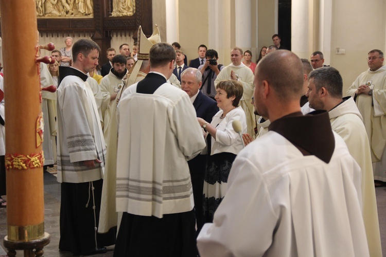 Panewniki. Święcenia u franciszkanów i cystersów