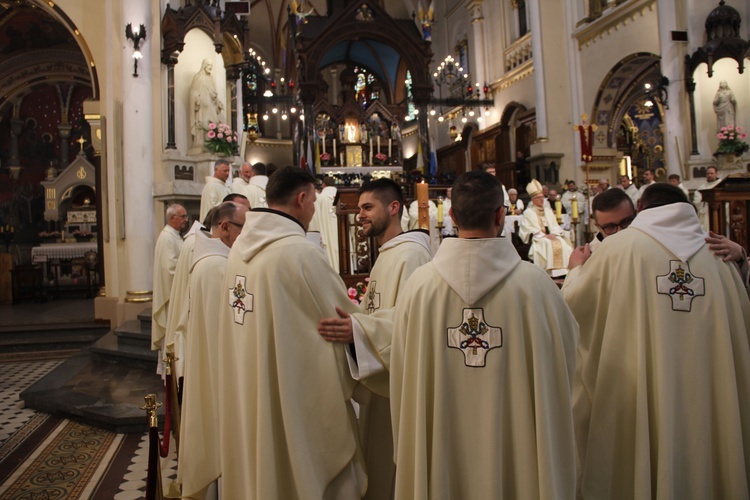 Panewniki. Święcenia u franciszkanów i cystersów