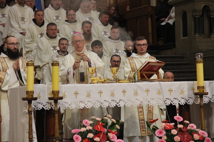 Panewniki. Święcenia u franciszkanów i cystersów