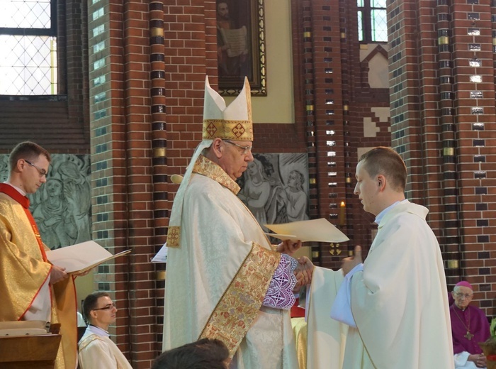 Święcenia kapłańskie w gliwickiej katedrze - cz. 1.