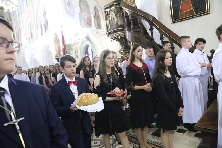 Bierzmowanie w Ciężkowicach