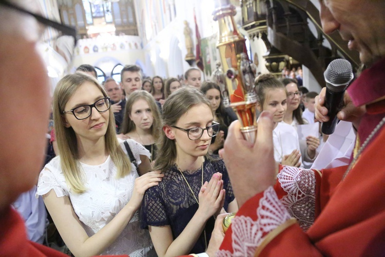 Bierzmowanie w Ciężkowicach