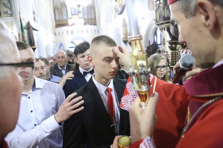 Bierzmowanie w Ciężkowicach