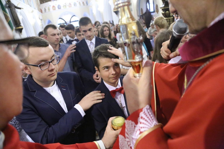 Bierzmowanie w Ciężkowicach