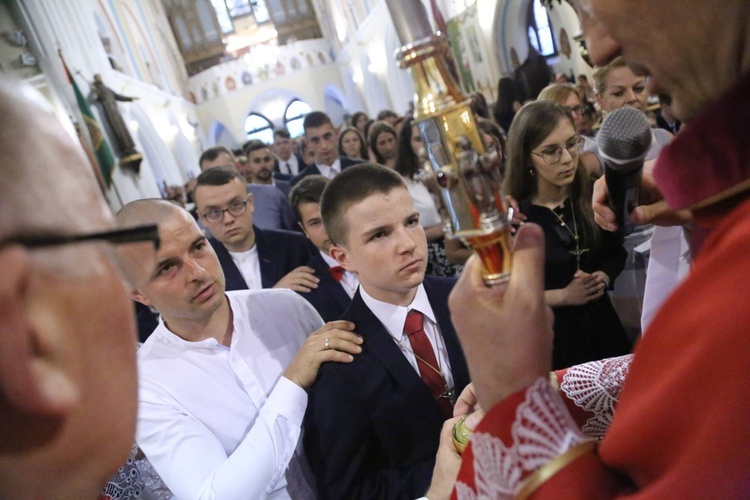 Bierzmowanie w Ciężkowicach