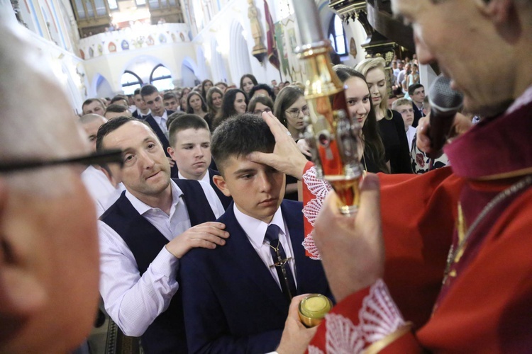 Bierzmowanie w Ciężkowicach