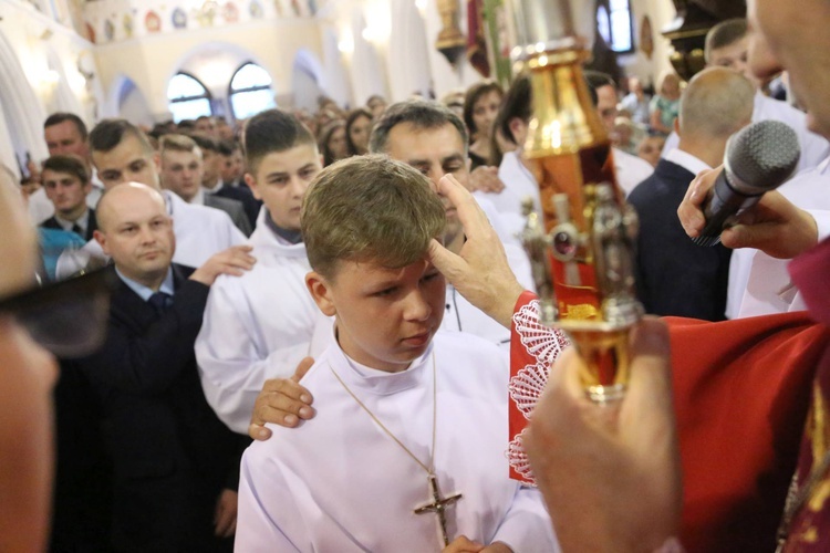 Bierzmowanie w Ciężkowicach