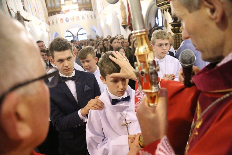 Bierzmowanie w Ciężkowicach