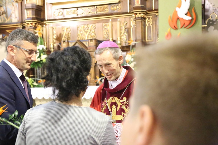 Bierzmowanie w Ciężkowicach