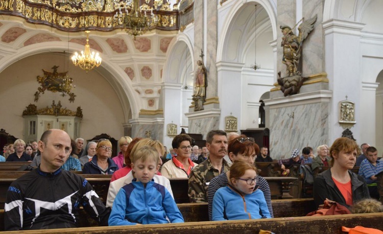 Pielgrzymka Noworudzian do Barda Śląskiego - cz. 02