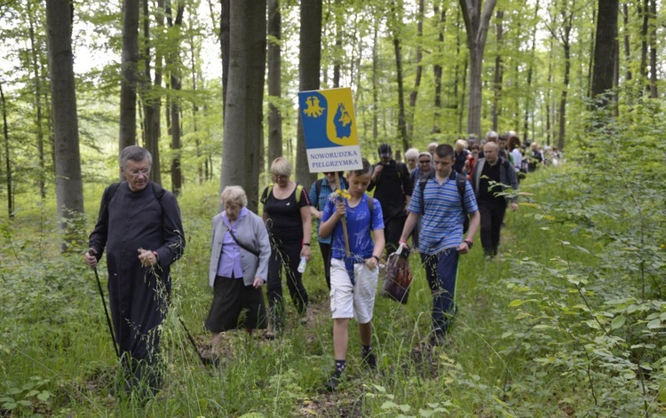 Pielgrzymka Noworudzian do Barda Śląskiego - cz. 02