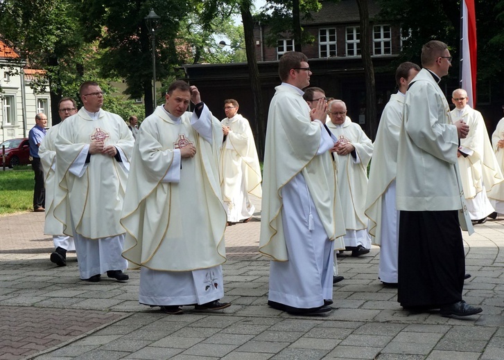 Święcenia kapłańskie w gliwickiej katedrze - cz. 1.