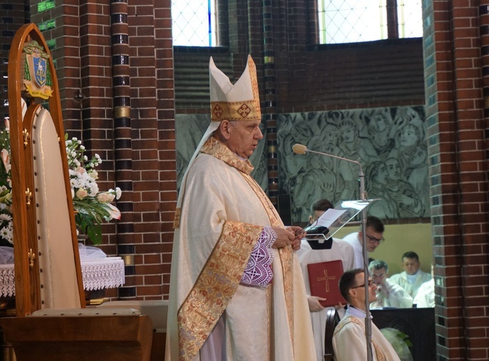 Święcenia kapłańskie w gliwickiej katedrze - cz. 2.