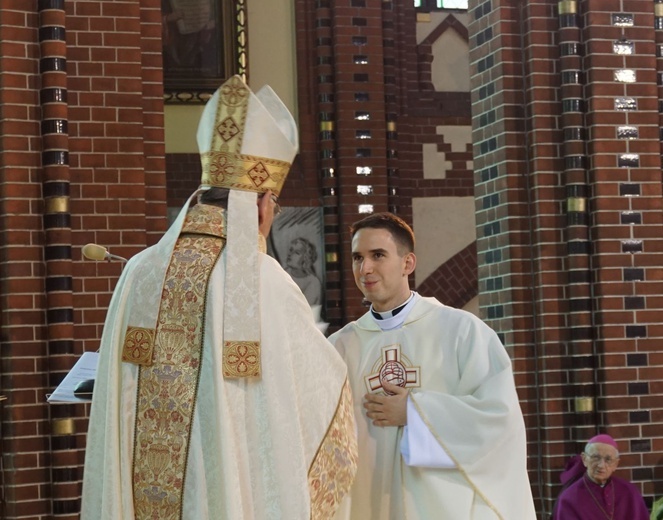 Święcenia kapłańskie w gliwickiej katedrze - cz. 2.