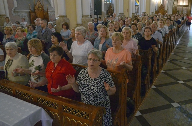 Wieczór uwielbienia w radomskiej katedrze