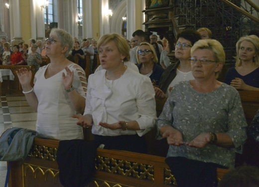 Wieczór uwielbienia w radomskiej katedrze