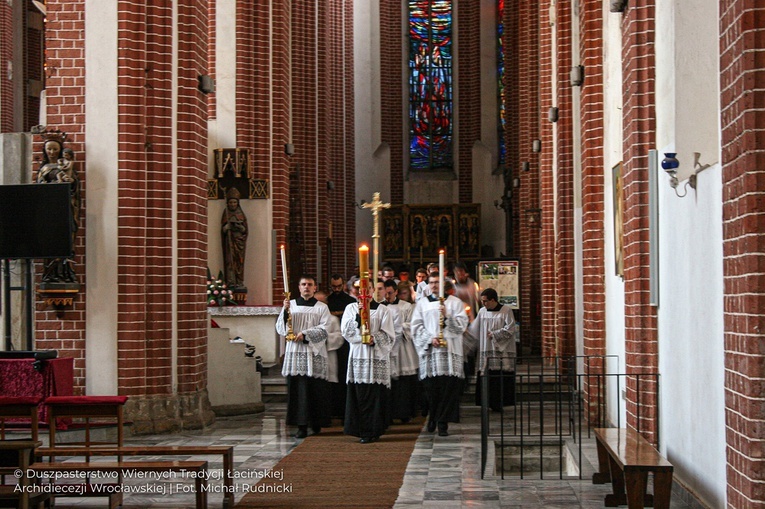 Wigilia Zesłania Ducha Świętego w duszpasterstwie tradycyjnym