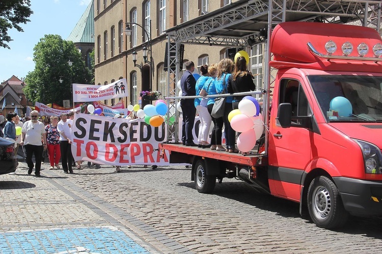 Marsz dla Życia i Rodziny w Kołobrzegu