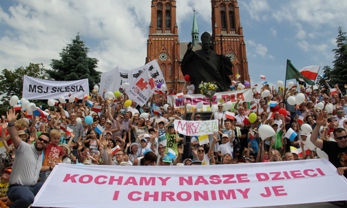 Rybnik. Tłumy na Marszu dla Życia
