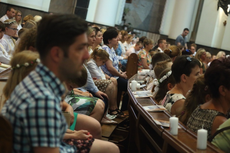 Pielgrzymka dzieci komunijnych do katedry