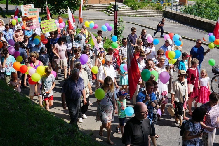 Marsz dla Życia i Rodziny w Dzierżoniowie