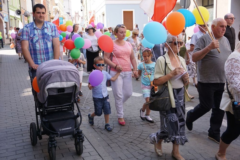 Marsz dla Życia i Rodziny w Dzierżoniowie