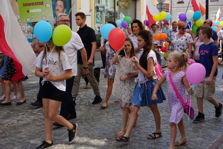 Marsz dla Życia i Rodziny w Dzierżoniowie