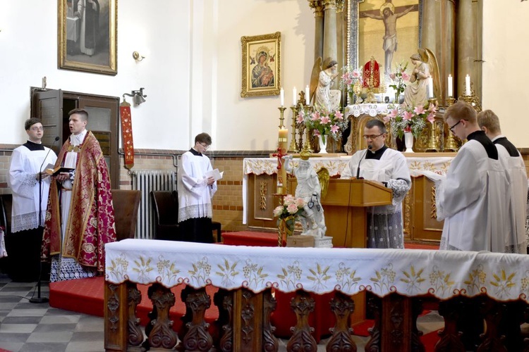 Wigilia Zesłania Ducha Świętego w duszpasterstwie tradycji łacińskiej