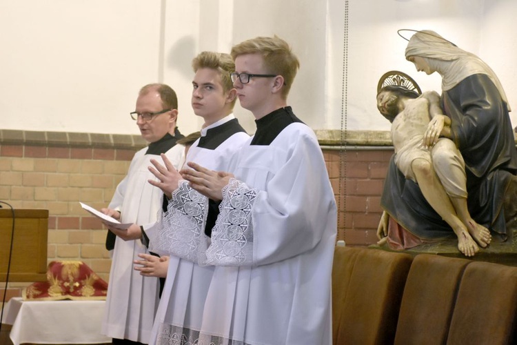 Wigilia Zesłania Ducha Świętego w duszpasterstwie tradycji łacińskiej