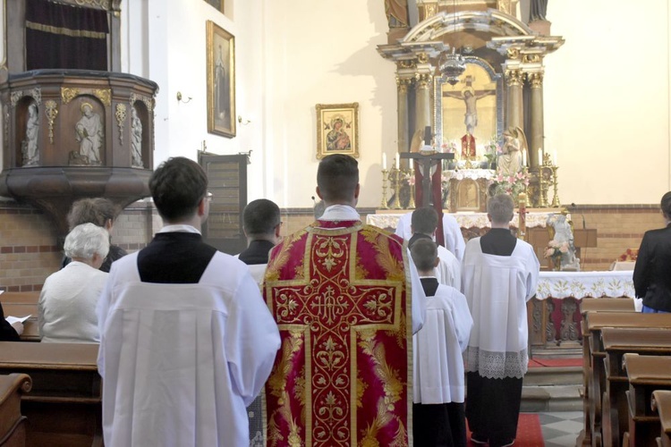 Wigilia Zesłania Ducha Świętego w duszpasterstwie tradycji łacińskiej