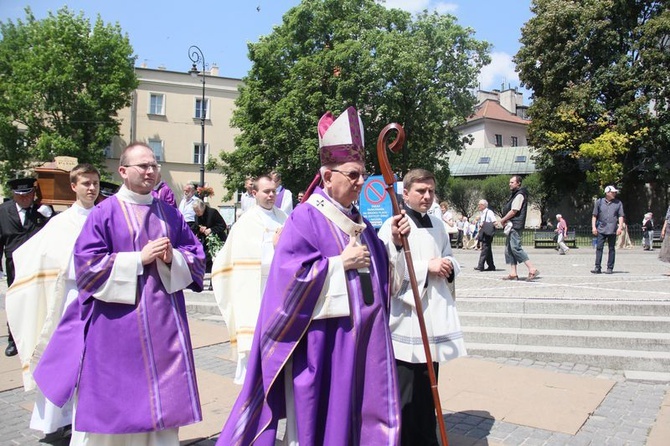 Pogrzeb abp. Bolesława Pylaka