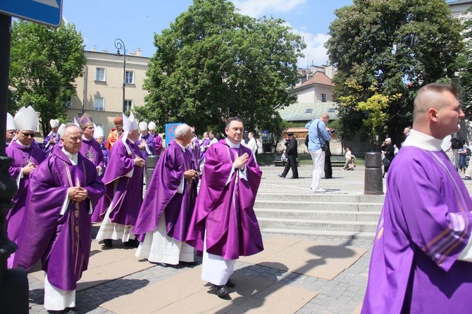 Pogrzeb abp. Bolesława Pylaka