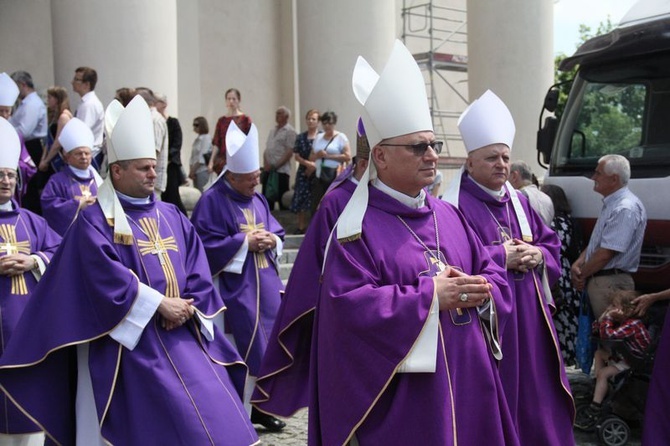 Pogrzeb abp. Bolesława Pylaka