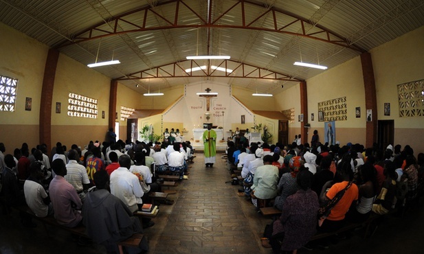 Sudan: post i adoracja w intencji pokoju