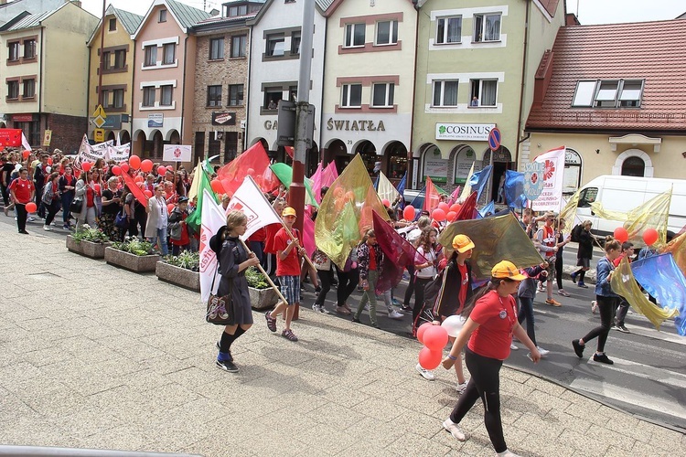 Pielgrzymka Szkolnych Kół Caritas, cz. 2